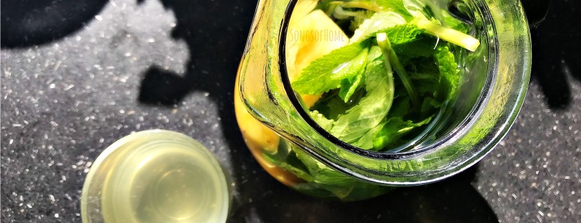 infused water with mint and mango